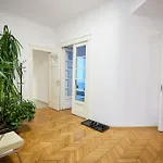 Caragiale Бухарест