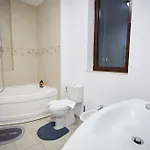 Caragiale Апартаменти Бухарест